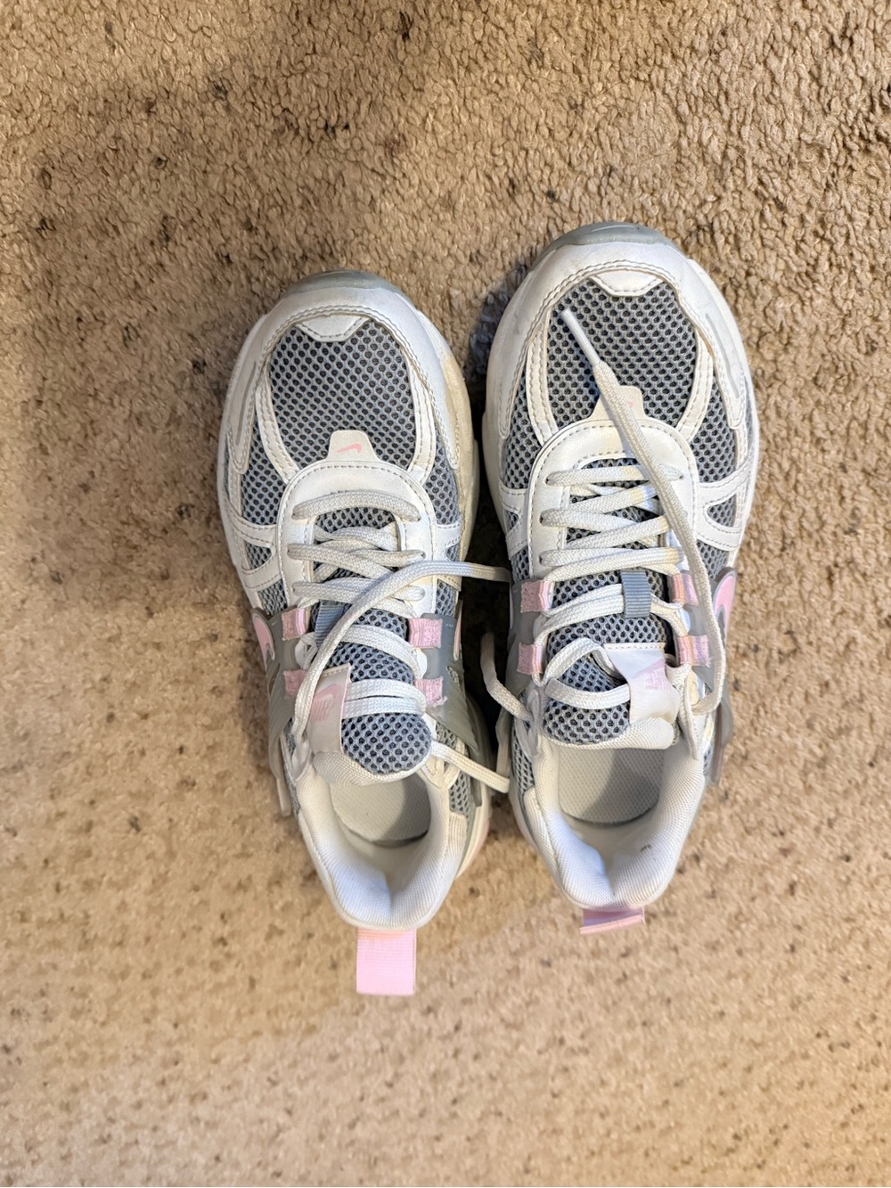 Nike White and Light Pink Mesh Athletic Sneakers